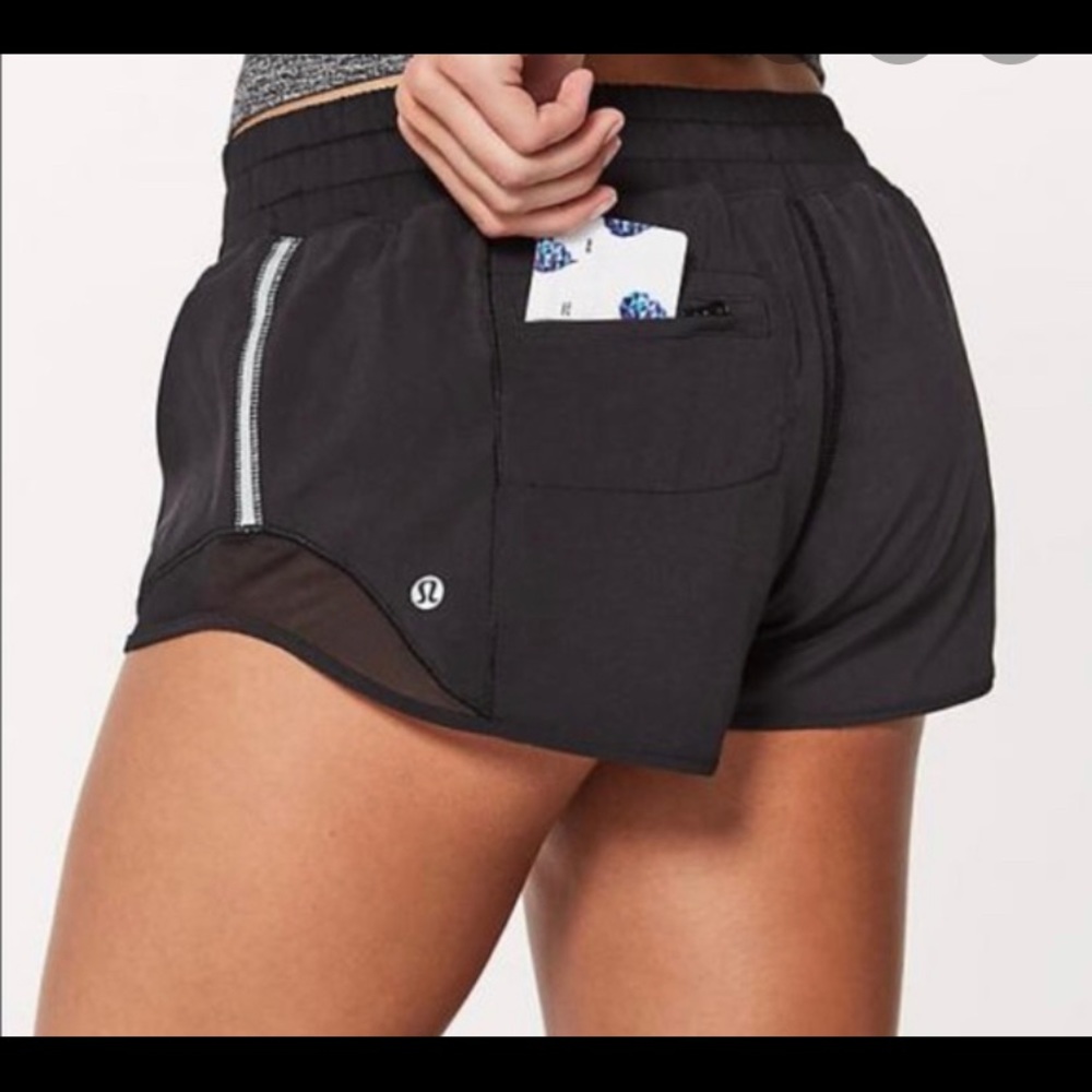 Lulu lemon black hotty hot shorts
